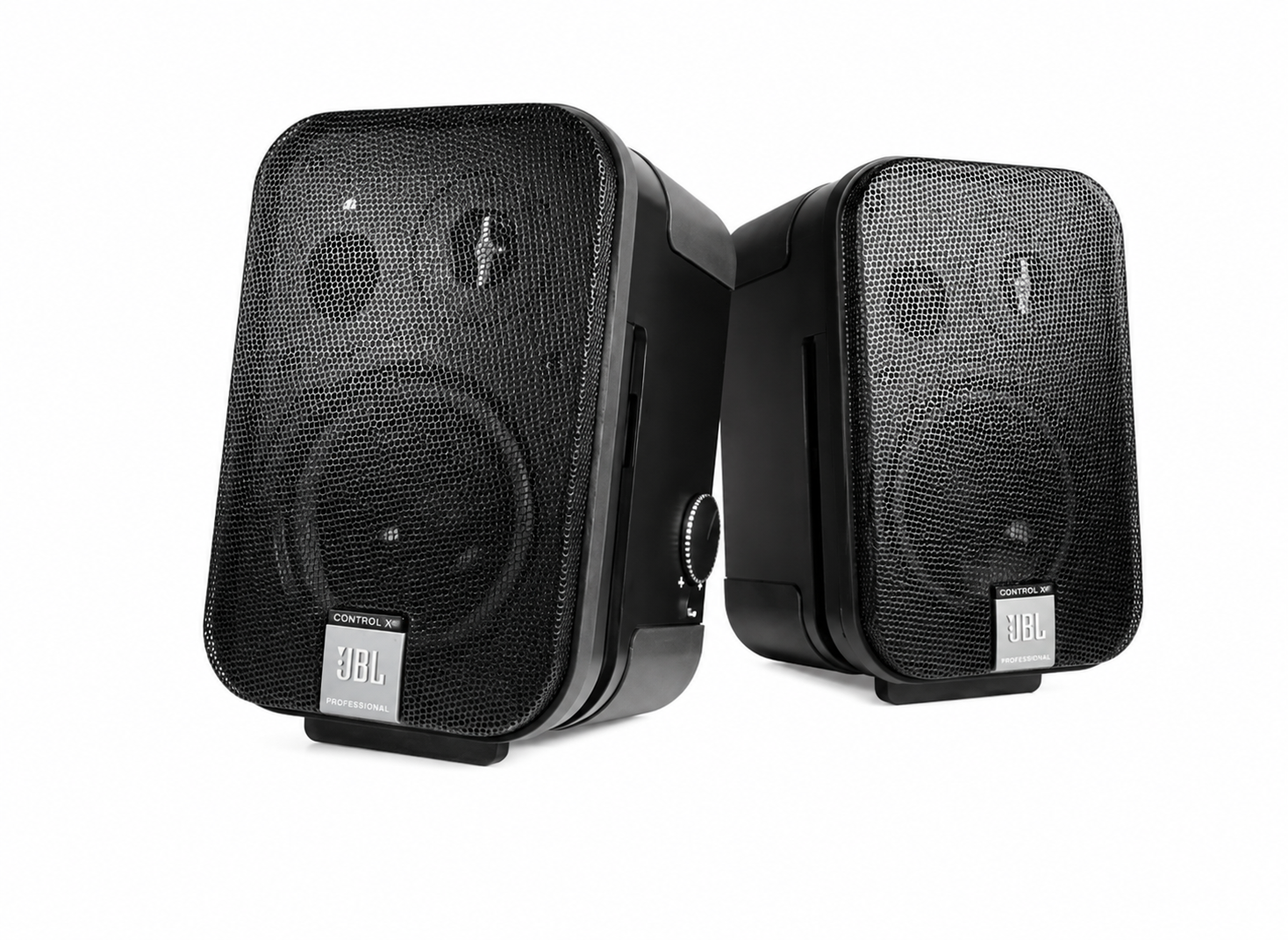 Ceiling-mounted studio speaker